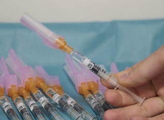 Castilla y León invierte casi 15 millones en vacunas contra la gripe y VRS